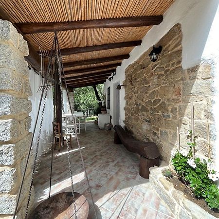 Ovostolai Cottage Fonni Ngoại thất bức ảnh