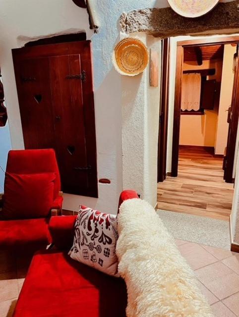 Ovostolai Cottage Fonni Ngoại thất bức ảnh