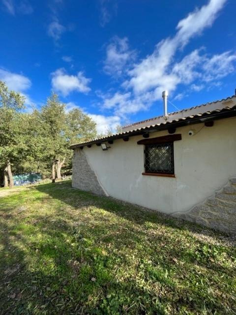 Ovostolai Cottage Fonni Ngoại thất bức ảnh